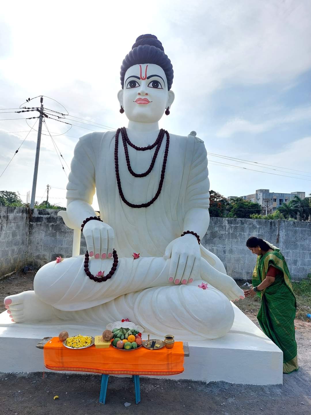 Panch Dhatu 16 Feet Idol of Shreepada Vallabha